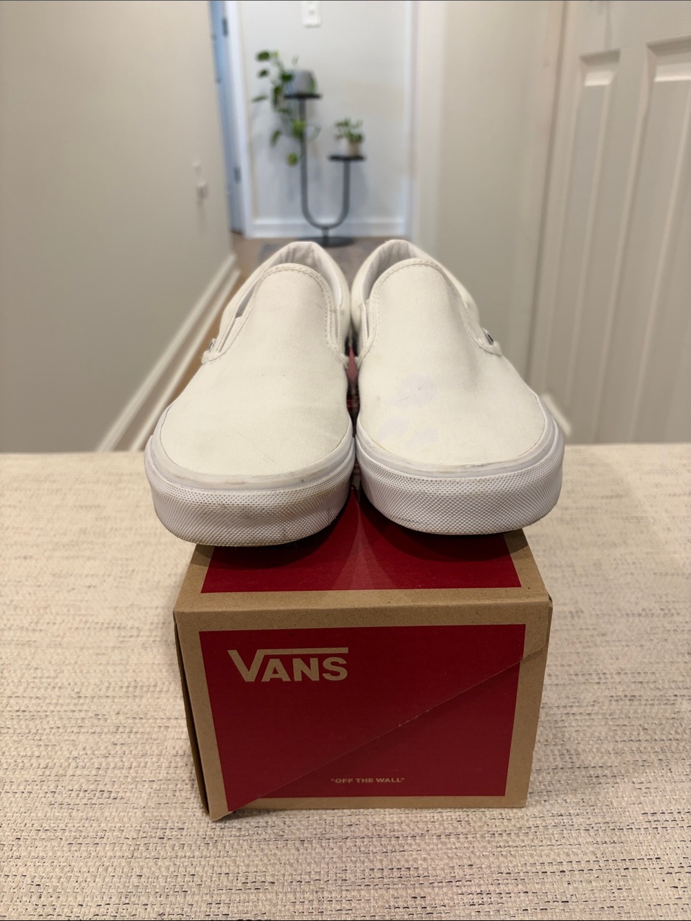 Vans Classic Slip-On True White Canvas Sneakers – Women’s Size 8 - Picture 7 of 9